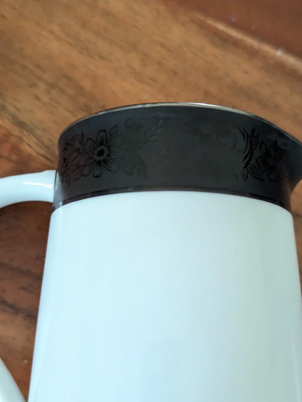 Noritake Sharon #6883 Creamer Raised Flowers on Black Band Handled Pourer
